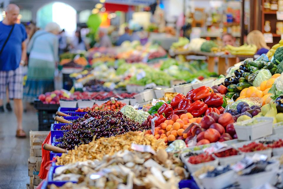 Forte aumento dei prezzi dei beni alimentari, ecco le rilevazioni Istat sullnflazione 2021